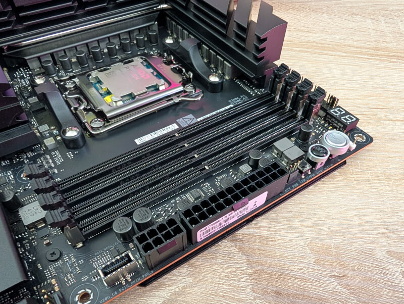 ASUS ROG Crosshair X870E Hero RAM.jpg